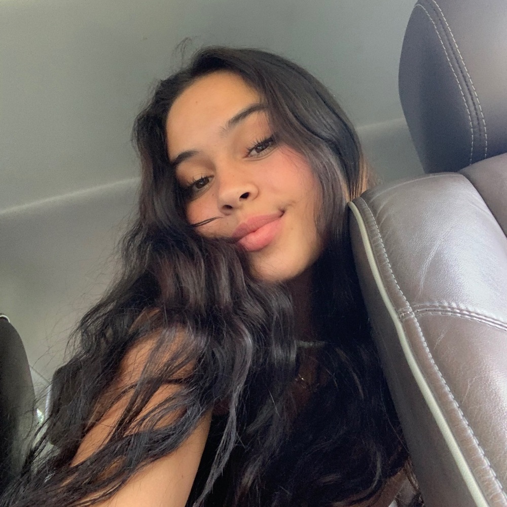 Meet your Posher, Isabella